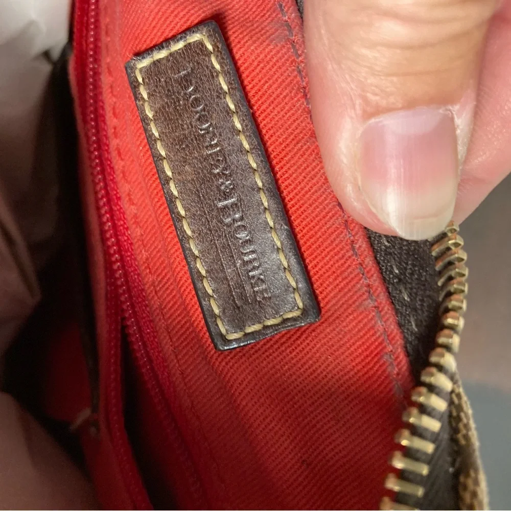 VNTG DOONEY & BOURKE SIGNATURE LOGO EMBOSSED Women's Bag